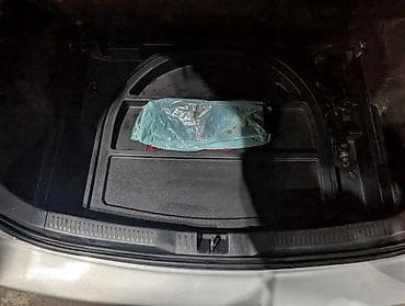 расрочка автомобиль: Toyota Corolla: 2017 г., 1.8 л, Автомат, Бензин, Хэтчбэк — 9