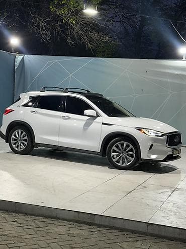авто в такси: Infiniti QX50: 2020 г., 2 л, Автомат, Бензин, Хэтчбэк — 2