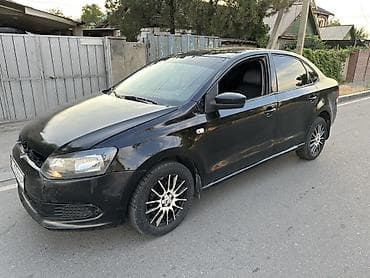 фонарь 124: Volkswagen Polo: 2013 г., 1.6 л, Механика, Бензин, Седан — 1