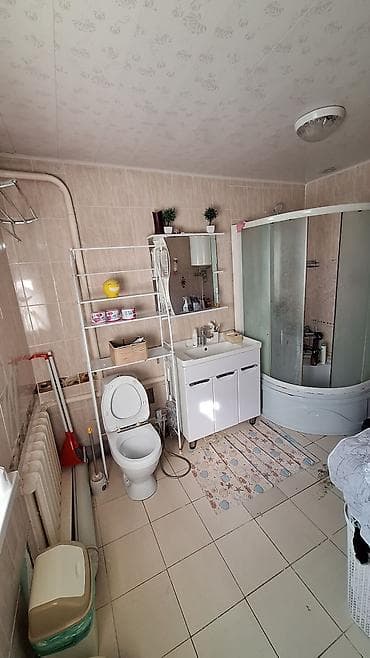 Дома: Продаю дом в Орто-сай по улице Ормокоева . От Советскрй по ул — 10