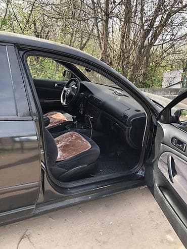 b class: Volkswagen Passat: 1997 г., Ручные, Бензин, Седан — 4