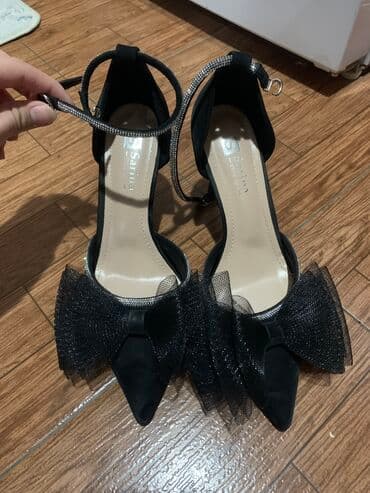 Туфли Туфли Носила только 2 раза Состояние идеальное Каблук почти