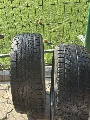 шины на рав 4: Шины 235 / 40 / R 19, Зима, Б/у, Пара, Легковые, Япония, Bridgestone — 1