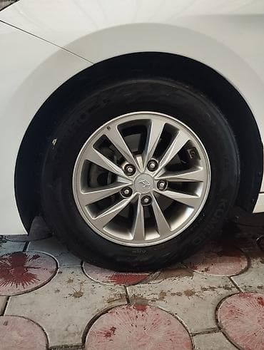 haval h3: Hyundai Avante: 2019 г., Газ, Седан — 3