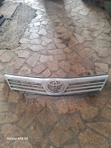 Решетка радиатора Toyota 2014 г., Б/у, Оригинал