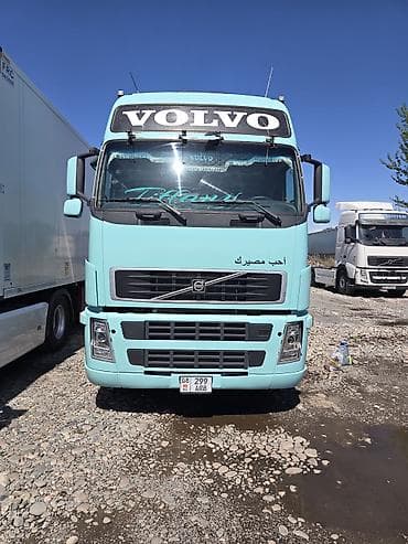 борта на полуприцеп: Тягач, Volvo, 2006 г. — 1