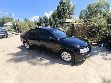 Volkswagen Passat: 1998 г., 1.6 л, Кол менен иштөөчү, Бензин, Седан — 1