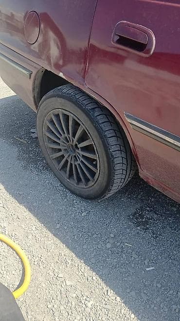 mini cooper: Колеса в сборе 195 / 55 / R 15, Всесезонная, Б/у, Легковые, Литые, отверстий - 4 — 1