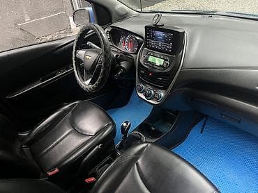 машы: Chevrolet Spark: 2017 г., 1 л, Робот, Бензин, Хэтчбэк — 6