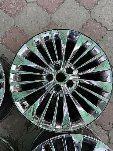 r19: Литые Диски R 19 Kia, Комплект, отверстий - 5, Б/у — 6