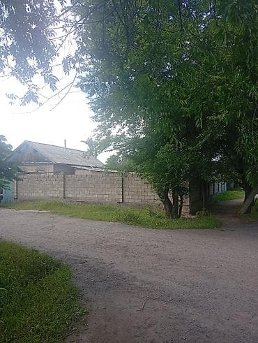 Продаю дом под бизнес в городе Карабалта по улице Владимировой район — 1