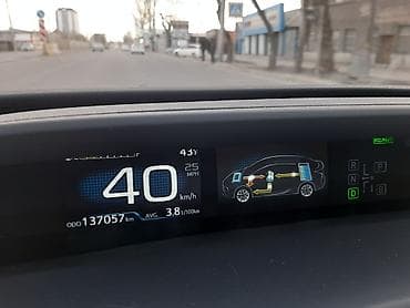 prius 30: Toyota Prius: 2019 г., 1.8 л, Автомат, Гибрид, Хэтчбэк — 9