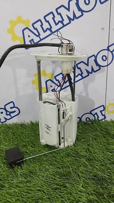 Toyota Highlander v-3.5 2013 год топливный насос в сборе