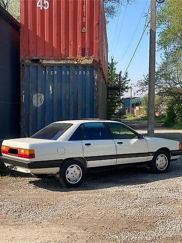 100: Audi 100: 1988 г., 2.2 л, Механика, Бензин, Седан — 4