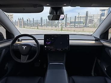 Tesla: Tesla Model Y: 2021 г. — 4