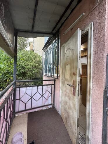 продается коммерческое помещение псо: 📍11-микрорайон 🔘Этажи 1/4 🔘34,4м² Продается нежилое помещение — под — 14