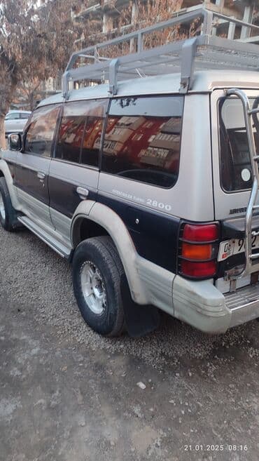 пневма аморт: Mitsubishi Pajero: 1993 г., 2.5 л, Автомат, Дизель, Жол тандабас — 1