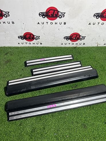 Наружные накладки порогов Mercedes-Benz, 1998 г.