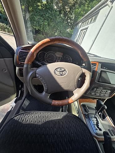 Продажа авто: Toyota Land Cruiser: 2004 г., Автомат, Бензин, Внедорожник — 9