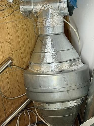 Кафелер, ресторандар үчүн: Стол нержавейка 120/70 - 14000 сом Газ балон 48 лт - 13000 сом Мойка — 6