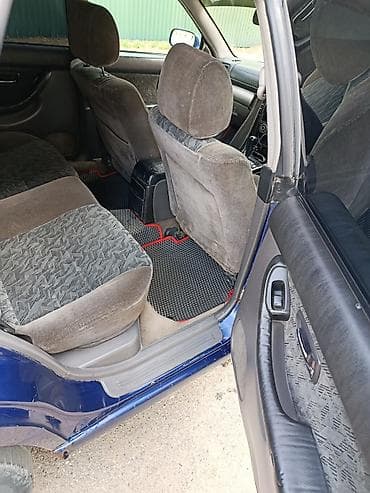 субари: Subaru Legacy Lancaster: 2000 г., Автомат, Бензин, Универсал — 5