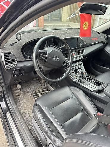 люк на машину: Hyundai Grandeur: 2018 г., Автомат, Седан — 2