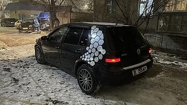 silver sport: Volkswagen Golf: 1999 г., 2 л, Механика, Бензин — 4