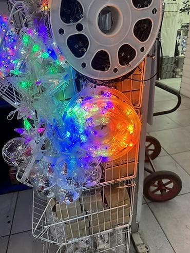 Светодиодные ленты: Светодиодные гирлянды и аксессуары для новогоднего декора. - — 1