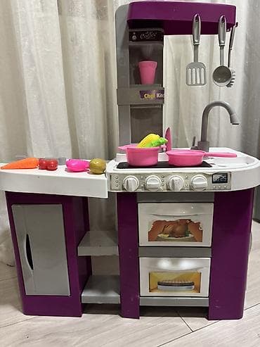 Детский мир: Детская игровая кухня Chef Kitchen - Компактная пластиковая кухня с — 1
