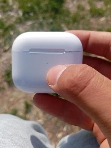 айрпод: Apple AirPods (3-го поколения) с проводящим футляром зарядки - — 2