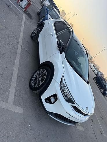 Транспорт: Kia Stonic: 2018 г., 1.6 л, Автомат, Дизель, Кроссовер — 2