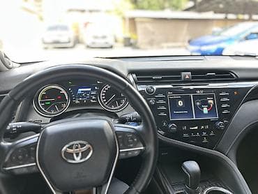 порог на камри: Toyota Camry: 2018 г., 2.5 л, Гибрид, Седан — 9
