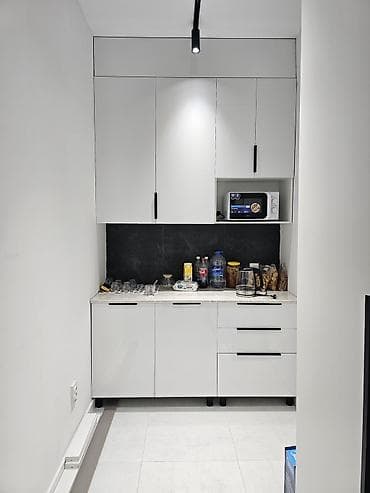 batir service: Аренда офисов, 35 м², В жилом комплексе, С оборудованием — 6