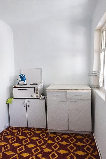 сдаю длм: 30 м², 2 комнаты, Балкон застеклен, Забор, огорожен — 1