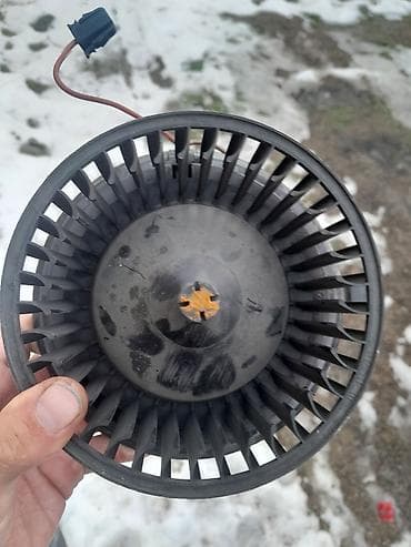 Кузовные детали: Вентилятор Volkswagen 1994 г., Б/у, Оригинал — 3