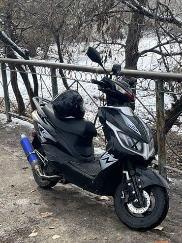скутеры мопеды: Тип скутера 125 куб. см, Бензин, Б/у — 3