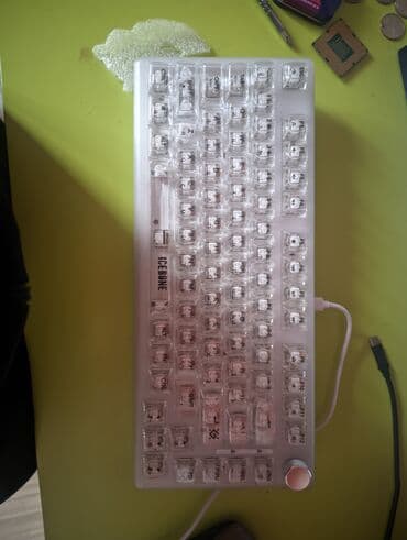 ценсорные плиты: Клавиатура, Механическая, Bluetooth, Проводное подключение, Размер: 75% — 2