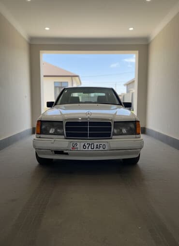 набор ключей германия: Mercedes-Benz W124: 1987 г., Седан — 1