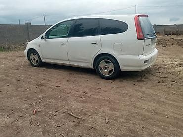 ford focus 2001: Honda Stream: 2001 г., Универсал — 2