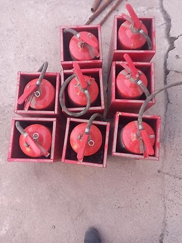 пломбы: Порошковые огнетушители, Объем: 5 - 10 л л — 6