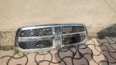 удаление вмятин: Решетка радиатора Dodge Оригинал — 2