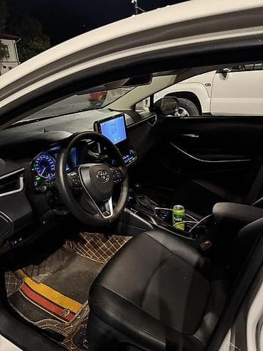byd e2 2021: Toyota Corolla: 2021 г., 1.8 л, Автомат, Гибрид, Седан — 7