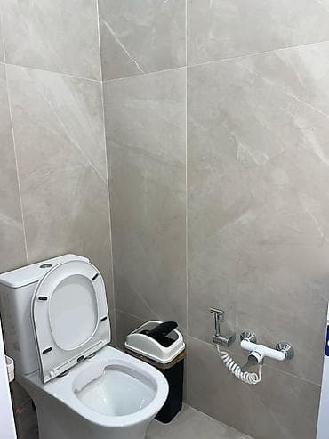 квартиру на сутки: Сдам уютное гнездышко посуточно Очень теплая и светлая квартира. Вам — 7