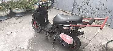 стант: Тюнингованный скутер Beetle Bolt (150cc класс) - Агрессивный — 4