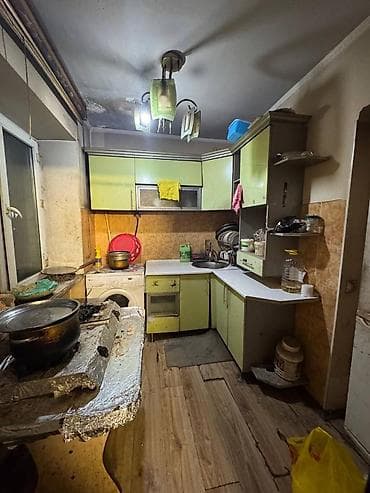 квартира для семьи: 3 комнаты, 56 м², 104 серия, 5 этаж, Старый ремонт — 5