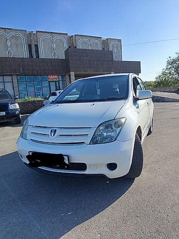 Toyota Ist: 2002 г., 1.5 л, Автомат, Бензин, Хэтчбэк at lalafo.kg Toyota Ist: 2002 г., 1.5 л, Автомат, Бензин, Хэтчбэк