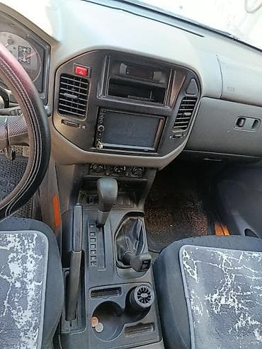 Mitsubishi Pajero: 2000 г., 3 л, Автомат, Бензин, Внедорожник — 6