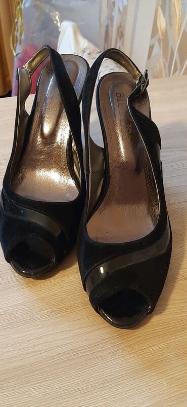 босоножки черные лаковые: Продаю босоножки в отличном состоянии. надевали три раза. Замшевые с — 1