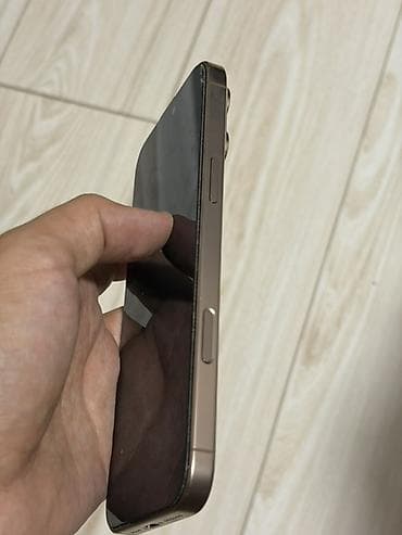 sim: IPhone 16 Pro Max. 256гб, 92% (Titanium) — бежево‑золотистый цвет С — 6