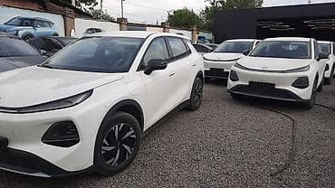 geely galaxy e5: Changan Qiyuan Q05: 2026 г., Электромобиль, Кроссовер — 1